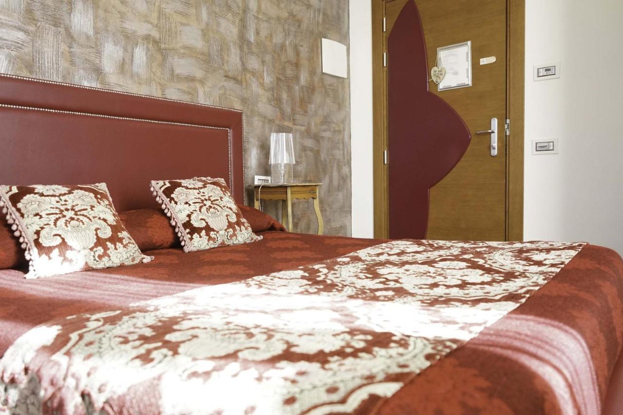 Residenza Mordini Hotel Ла Мадалена Екстериор снимка